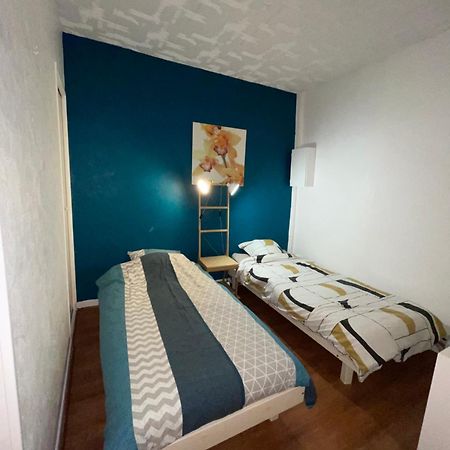 Studio N•2 Avec Patio En Plein Coeur De La Ville Bagnères-de-Bigorre Buitenkant foto